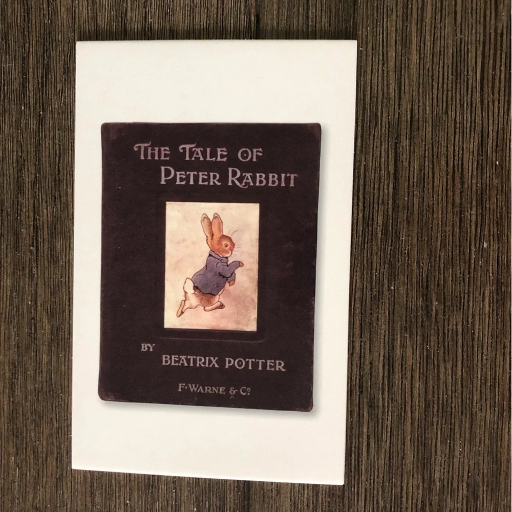 The World of Peter Rabbit Postcards: Histsorical book covers (Set of 5)